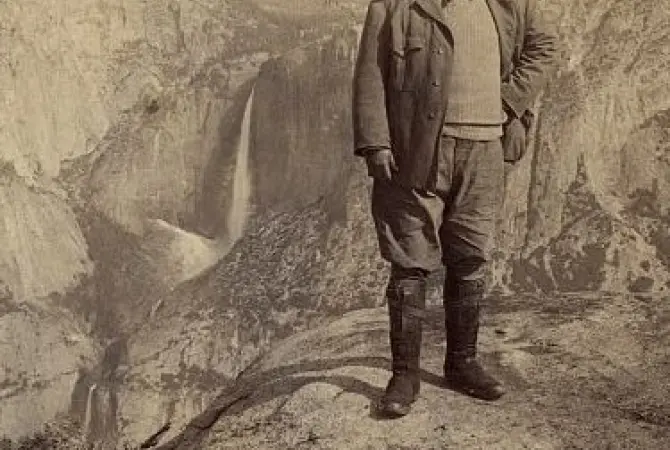 TR